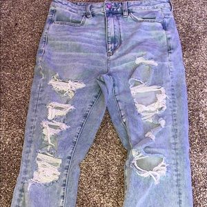american eagle ripped jeans